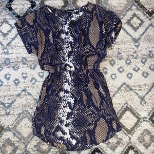 Express snake print dress sz SP lightweight